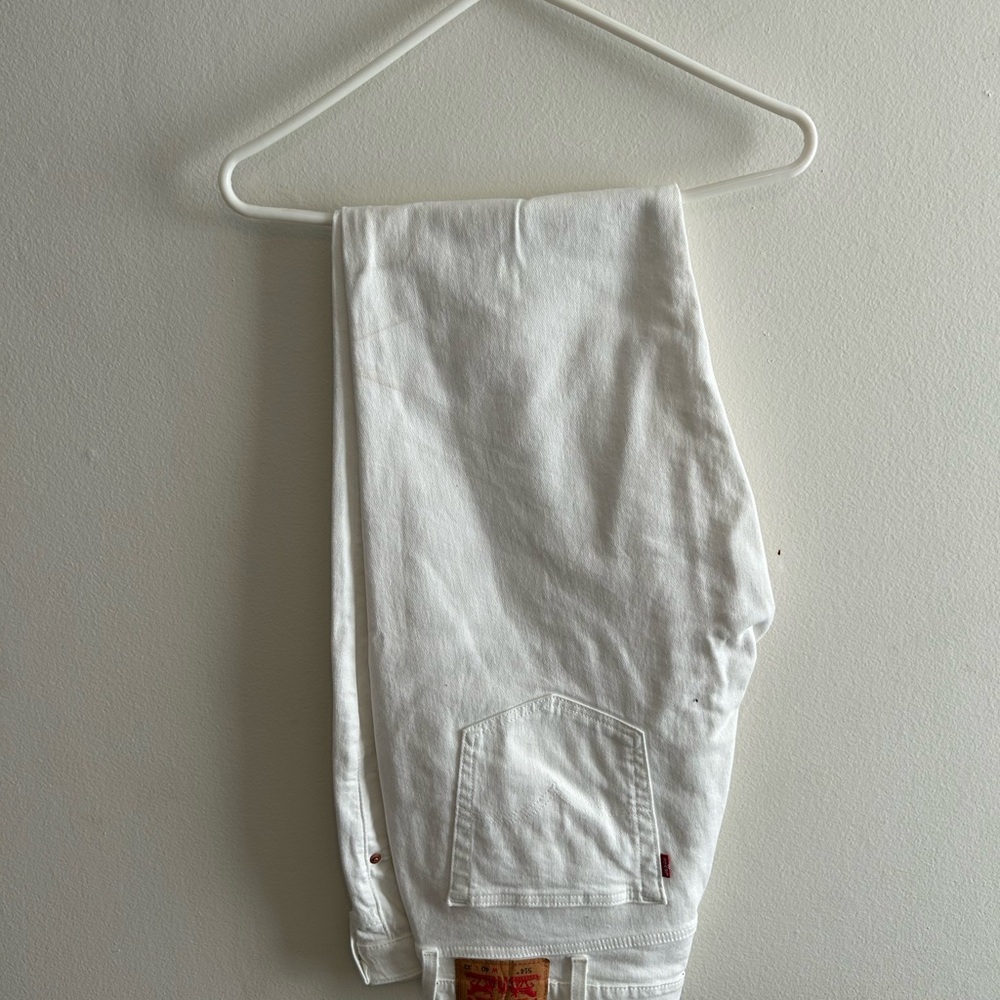 Levi's White Classic Denim Jeans